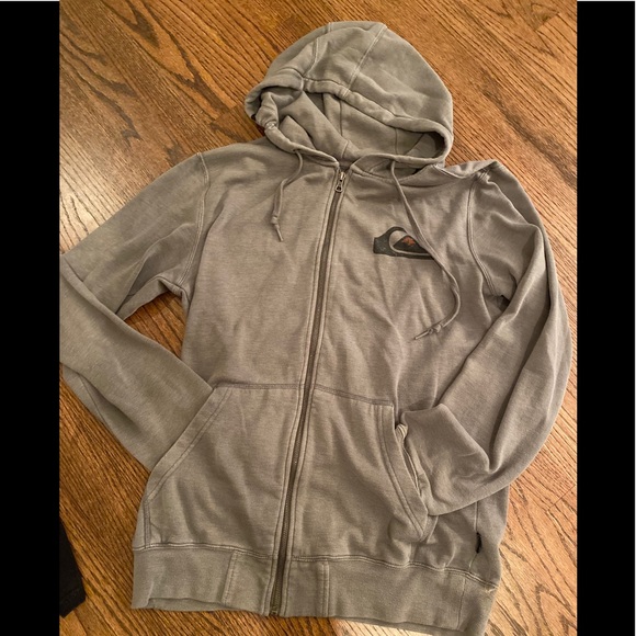 Mens Quicksilver  brand sweatshirt and T-shirt - Picture 3 of 8